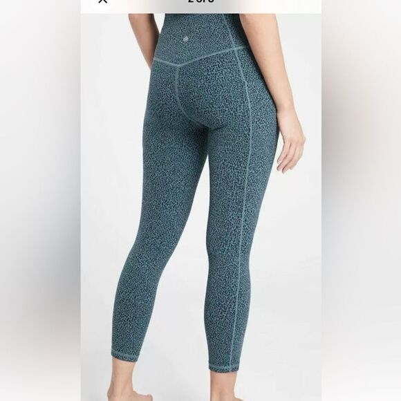 Athleta Salutation Stash II Textured Tight size XS - Picture 2 of 7